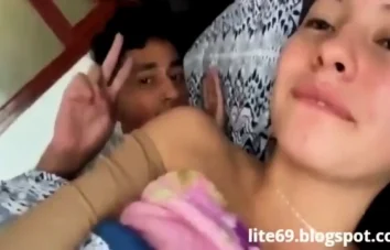 Incesto real: comendo prima gostosa debaixo das cobertas